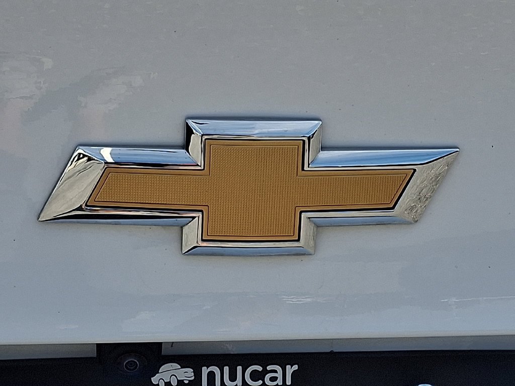 Used 2024 White Chevrolet LT image 29