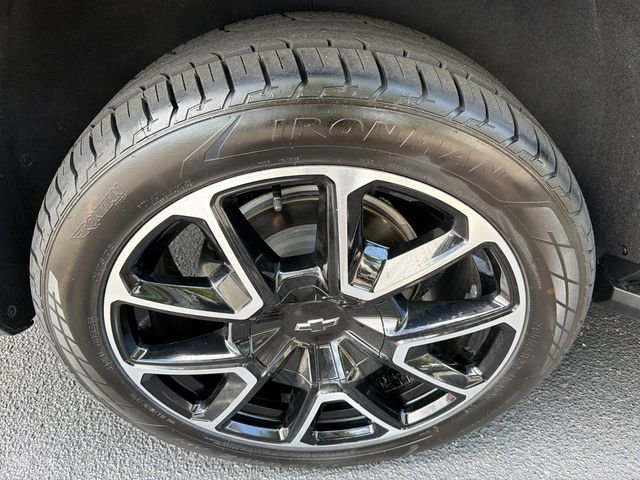 Used 2021 Blue Chevrolet RST image 17