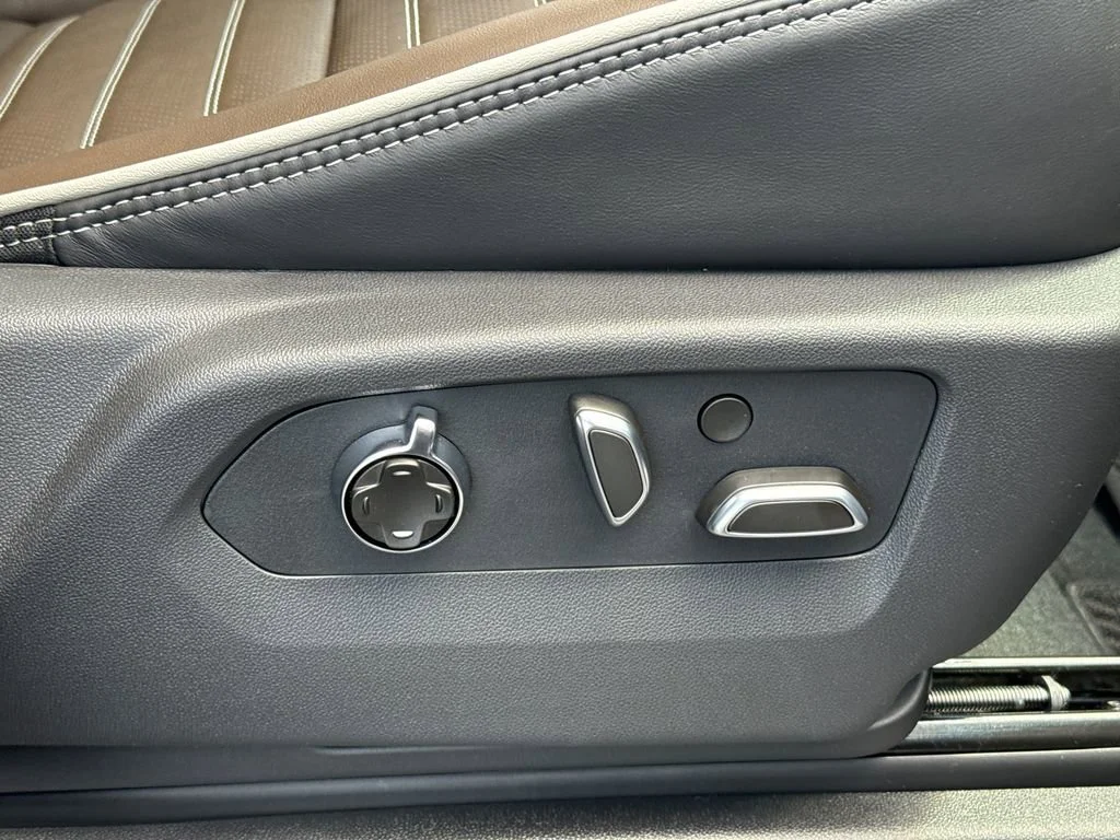 2026 GMC Yukon XL Denali Ultimate - Photo 41