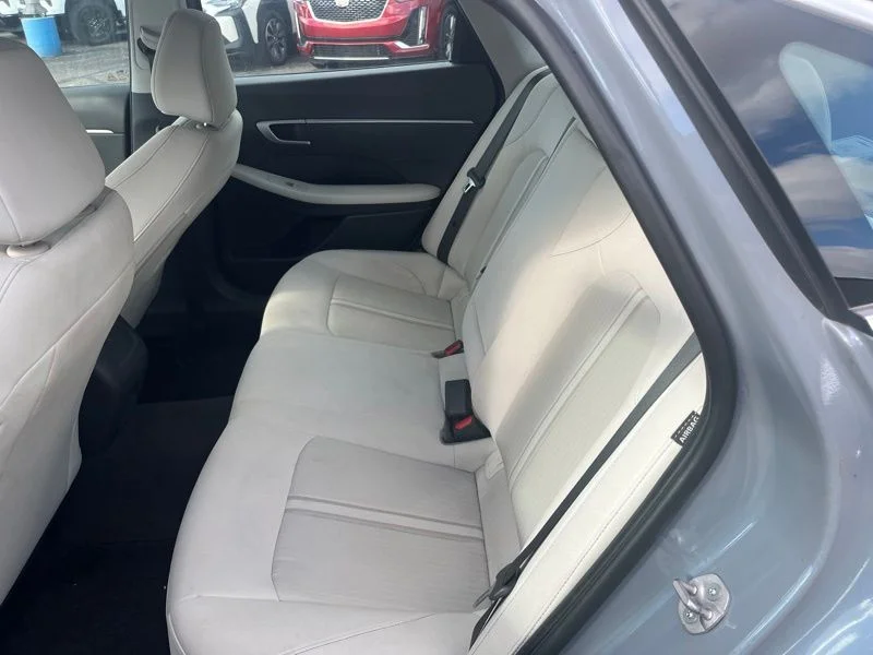 Used 2024 Blue Hyundai SEL image 10