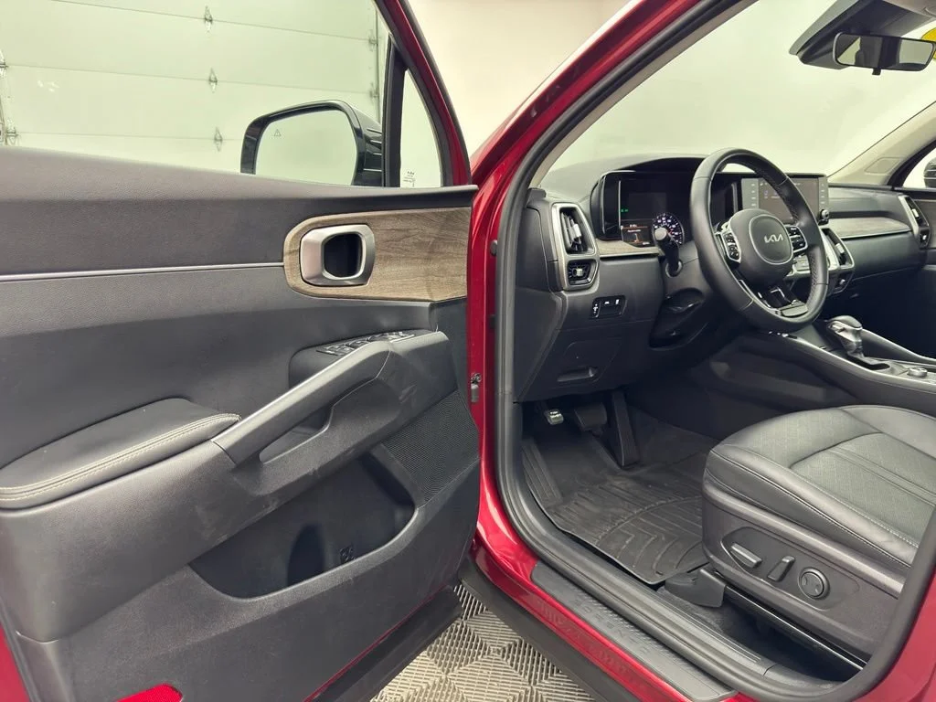 Used 2022  Kia X-Line S image 15