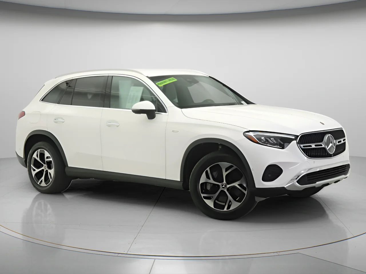 Used 2025 White Mercedes-Benz 350e 4MATIC® Plug in Hybrid image 32