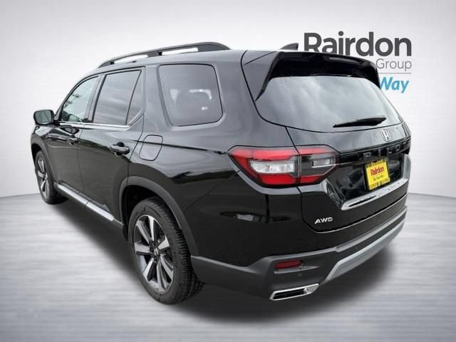 Used 2023 Crystal Black Pearl Honda Touring image 5