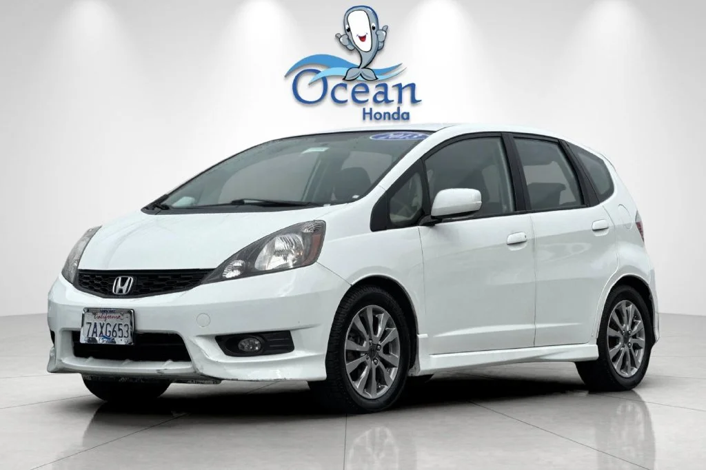 Used 2013 Taffeta White Honda Sport image 9