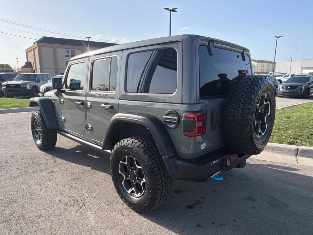 Used 2022 Gray Jeep Unlimited Rubicon 4xe image 4