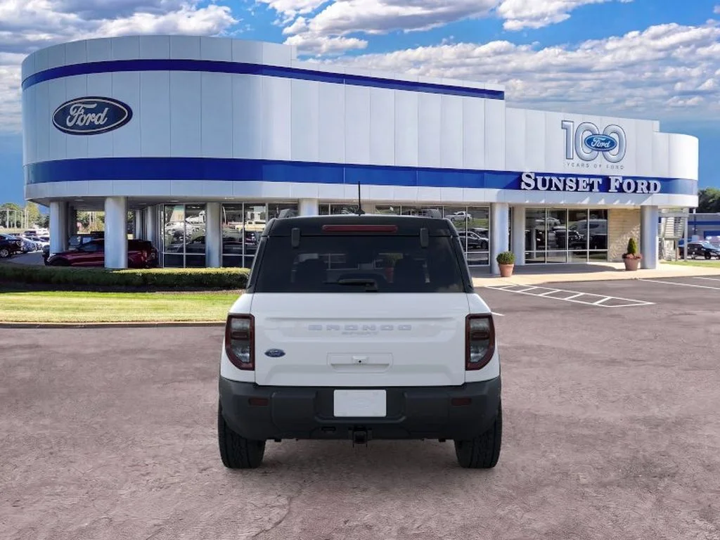New 2026 Oxford White Ford Badlands image 5