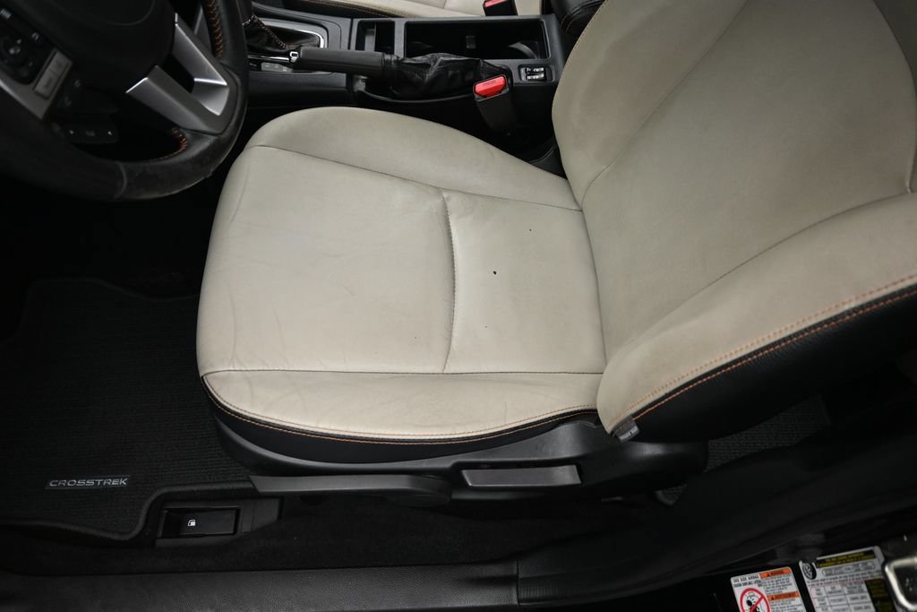 Used 2017 Crystal Black Silica Subaru 2.0i Limited image 10