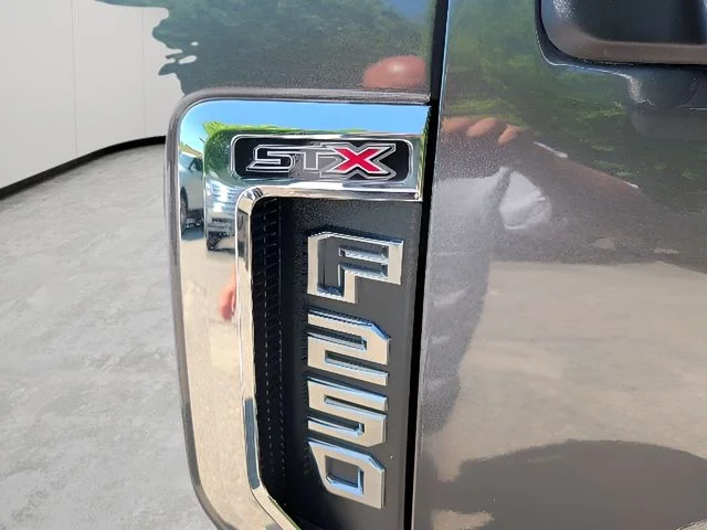 Used 2017 Gray Ford XL image 13