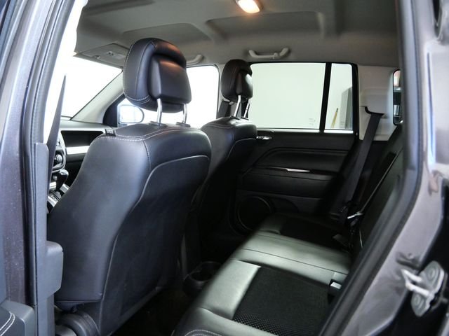 Used 2015 Gray Jeep Latitude image 12