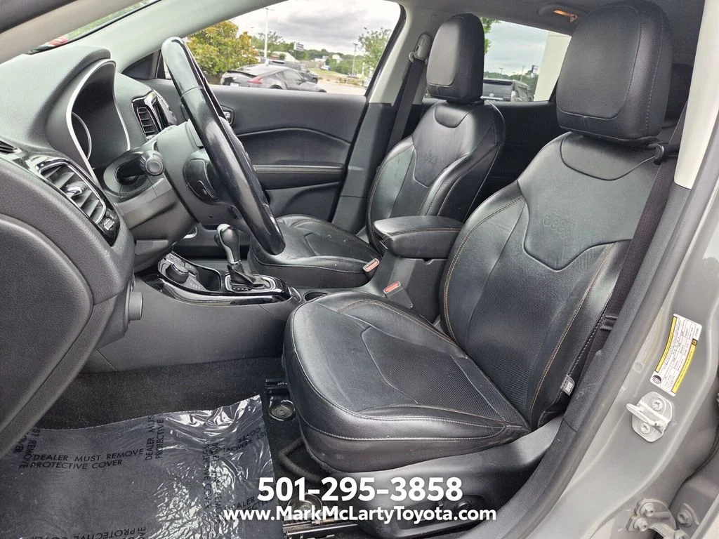 Used 2020 Gray Jeep Limited image 9