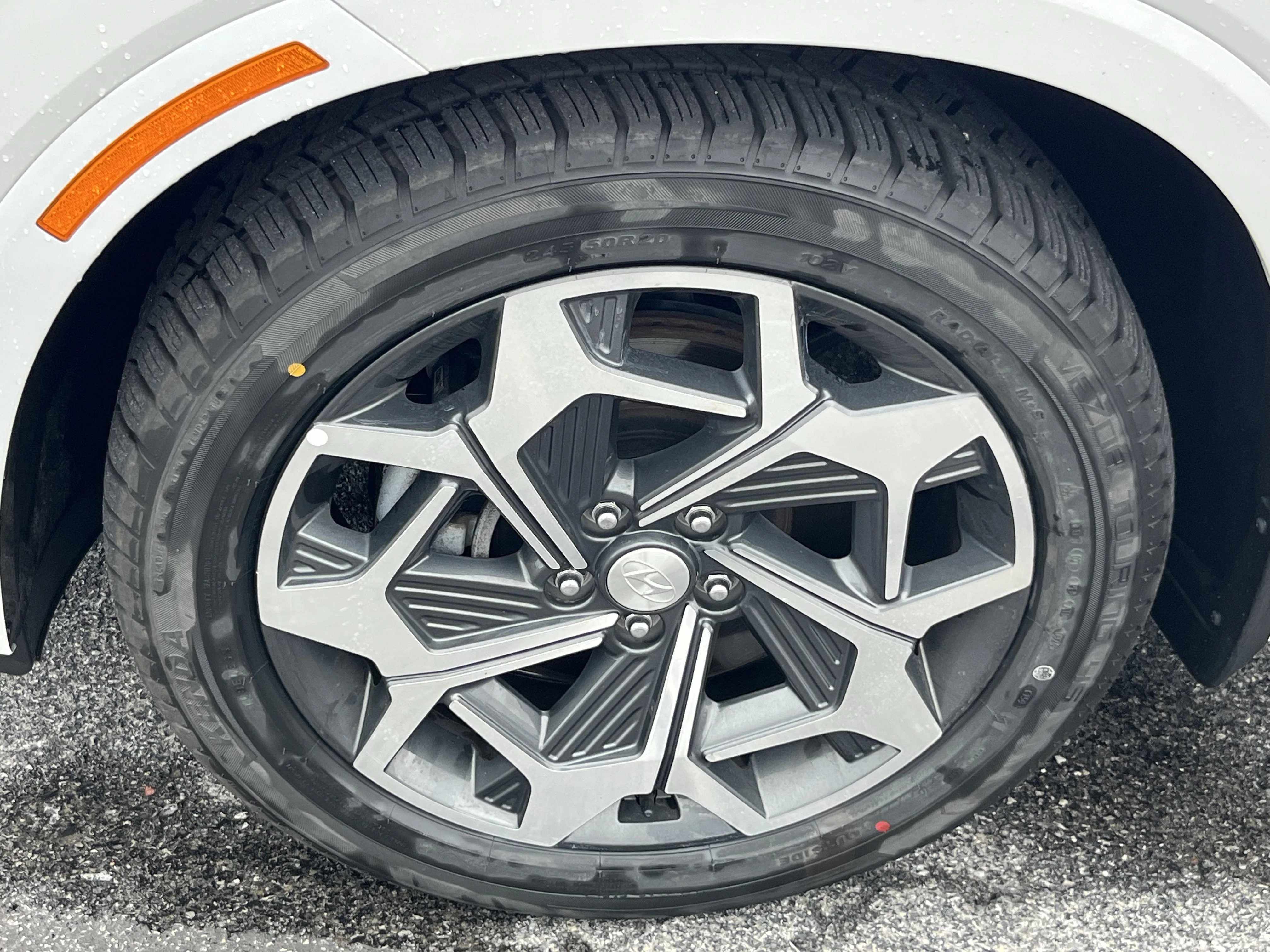 Used 2021 White Hyundai Calligraphy image 15