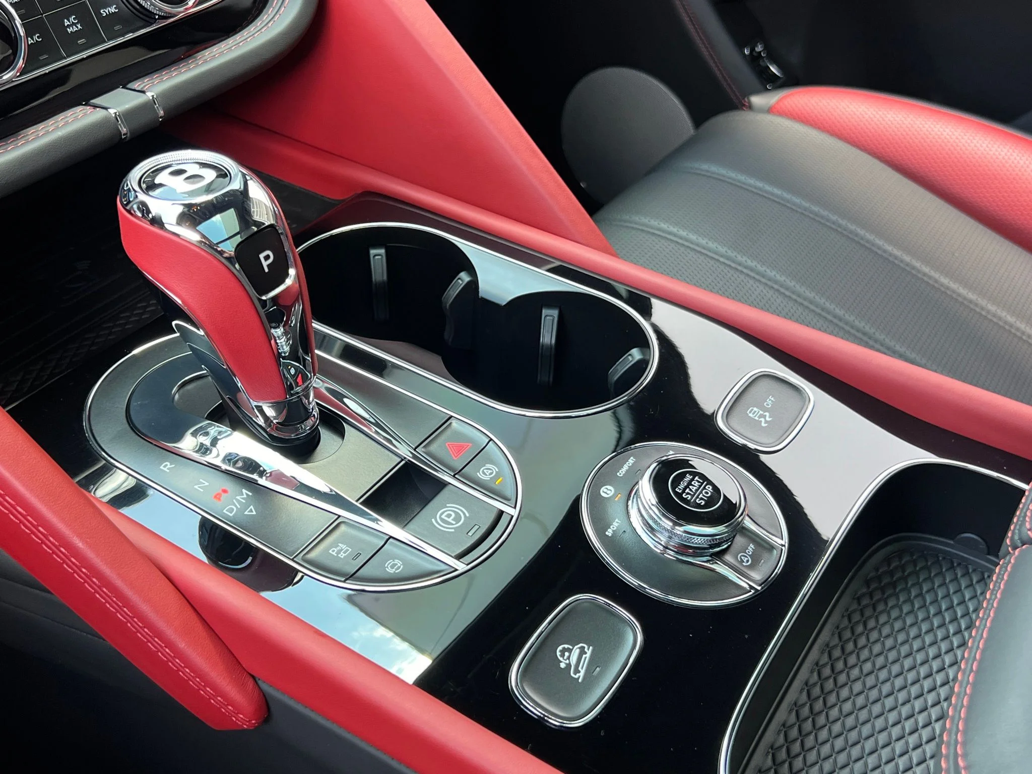 Certified Used 2024  Bentley S image 35