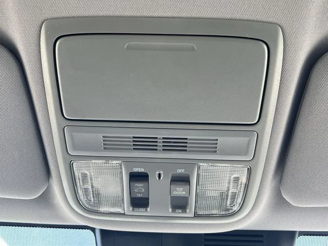 Used 2022  Honda EX image 30