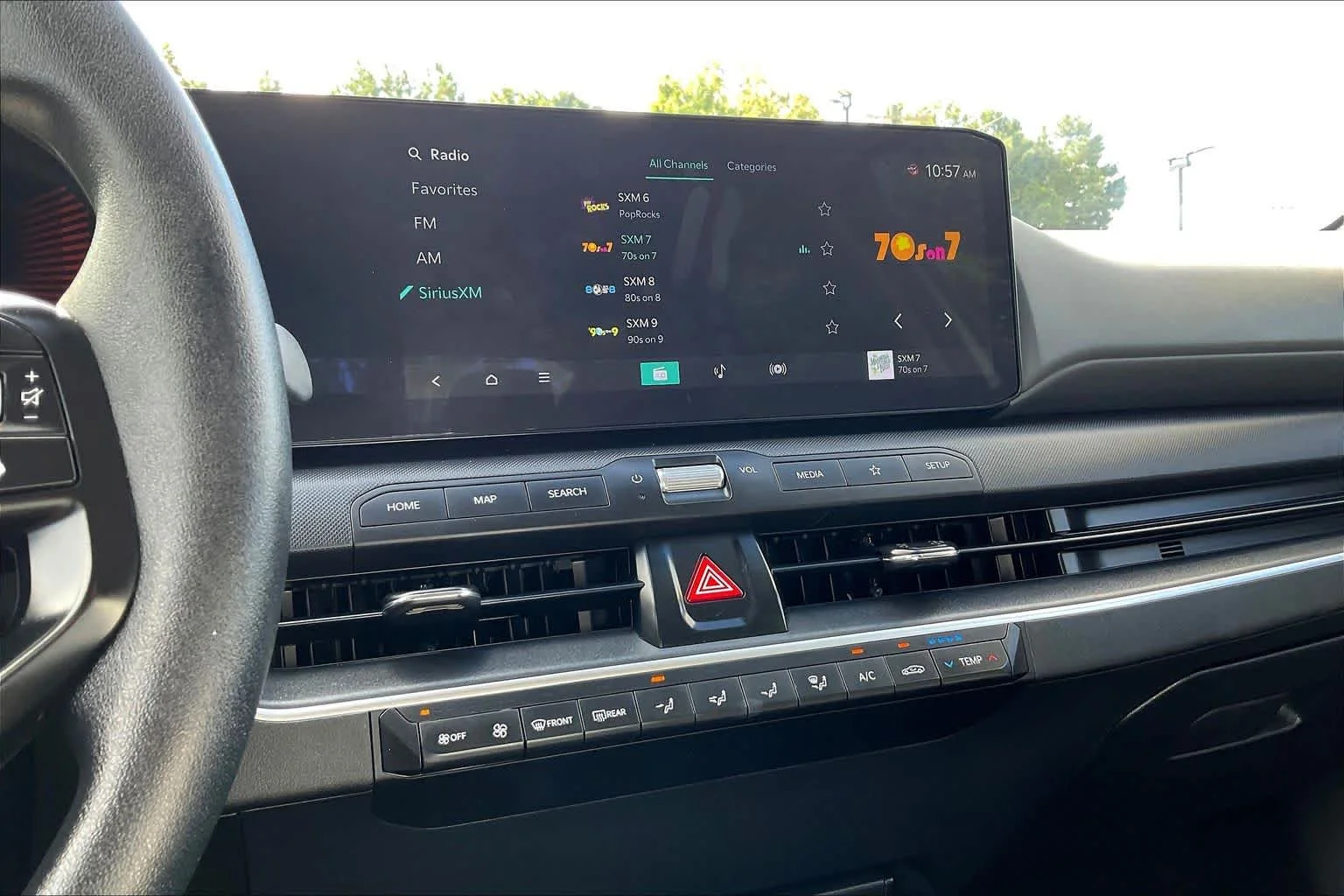 2025 Kia K4 LXS - Photo 31