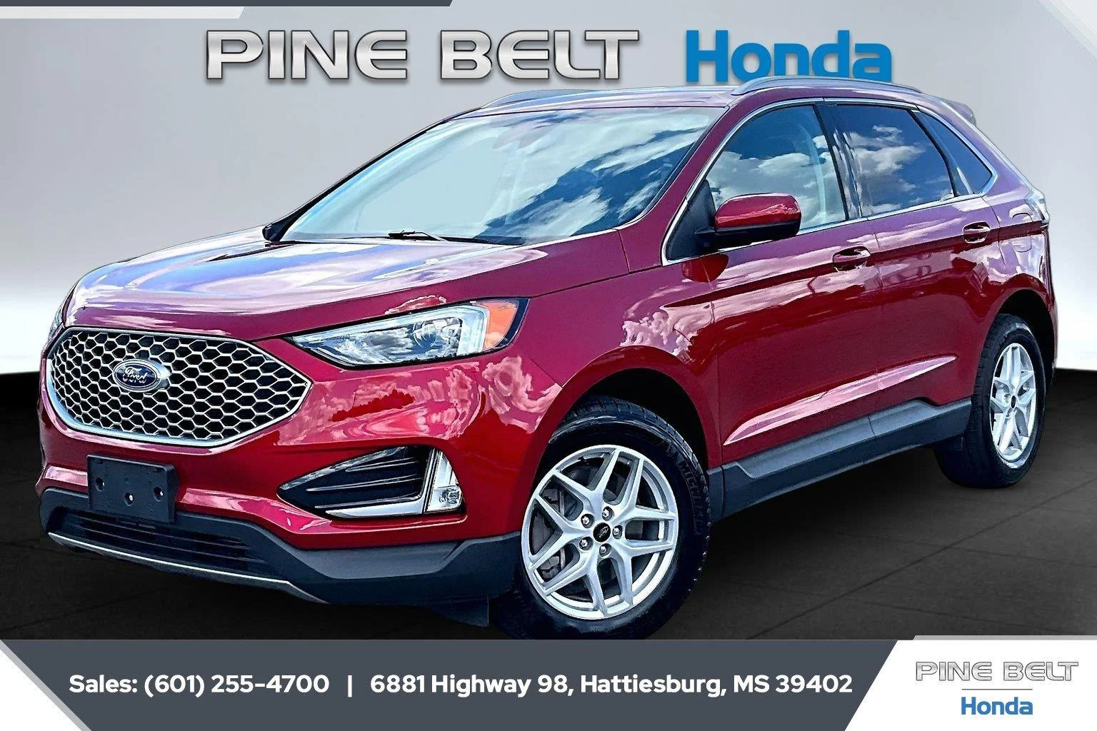 Used 2024 Rapid Red Metallic Tinted Clearcoat Ford SEL image 10