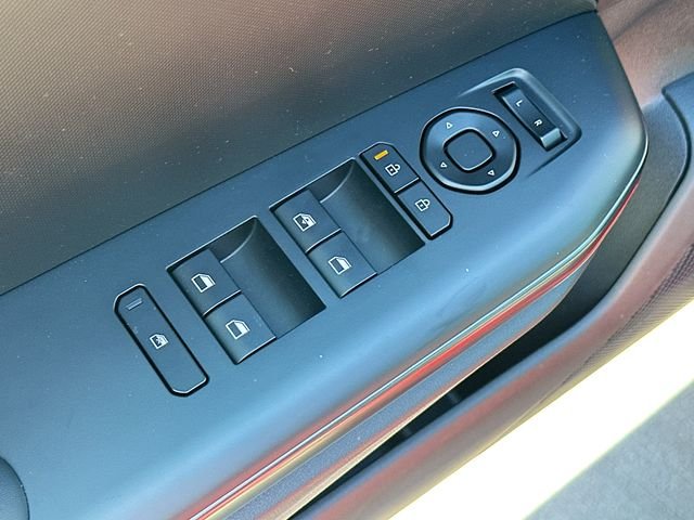 New 2026 Currant Red Kia LXS image 18