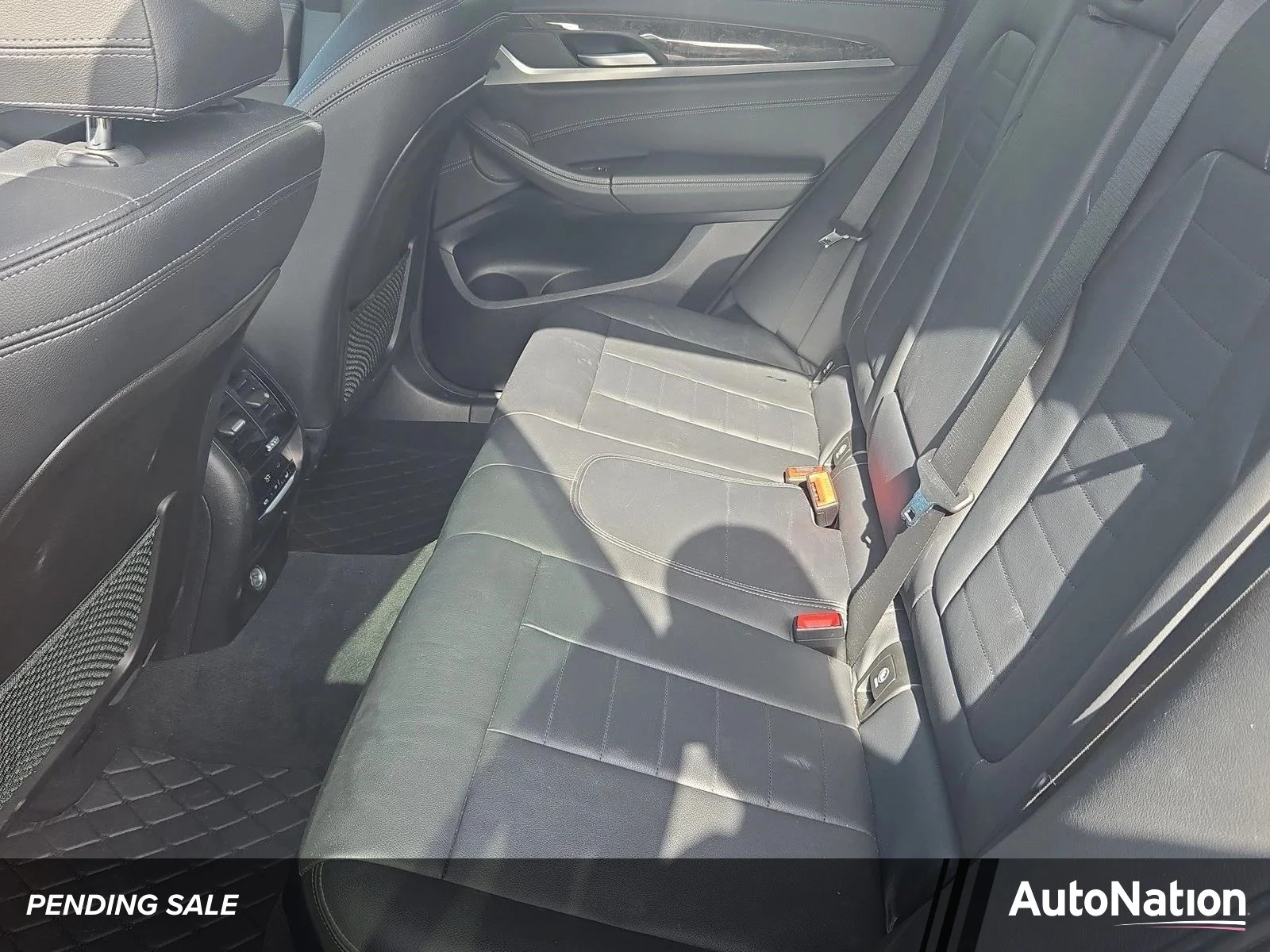 Used 2018 Black Sapphire Metallic BMW xDrive30i image 1