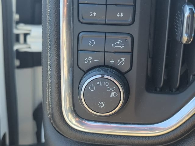Used 2021 SUMMIT WHITE Chevrolet LT Trail Boss image 33