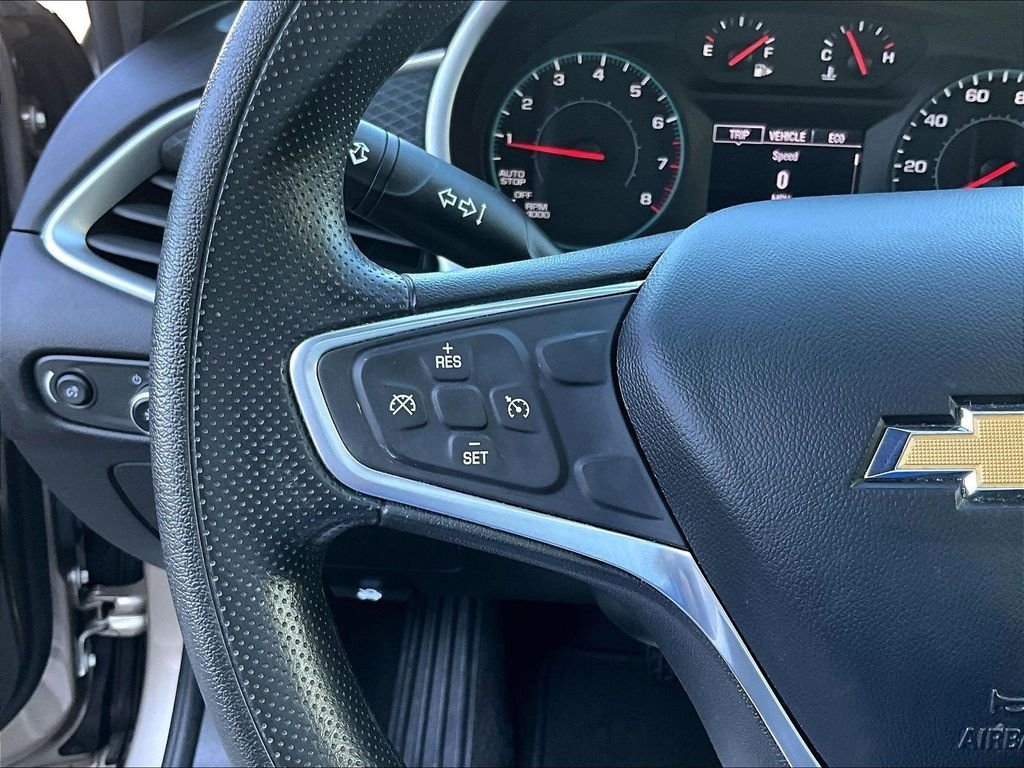 Used 2022 Gray Chevrolet LT image 22