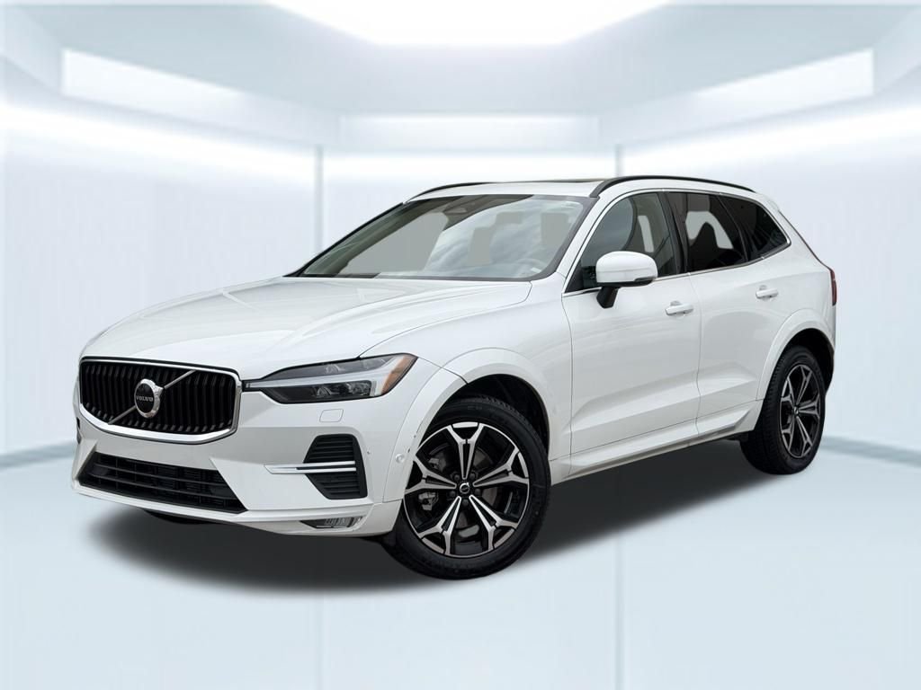 2022 Volvo XC60 B5 Momentum FWD's photo