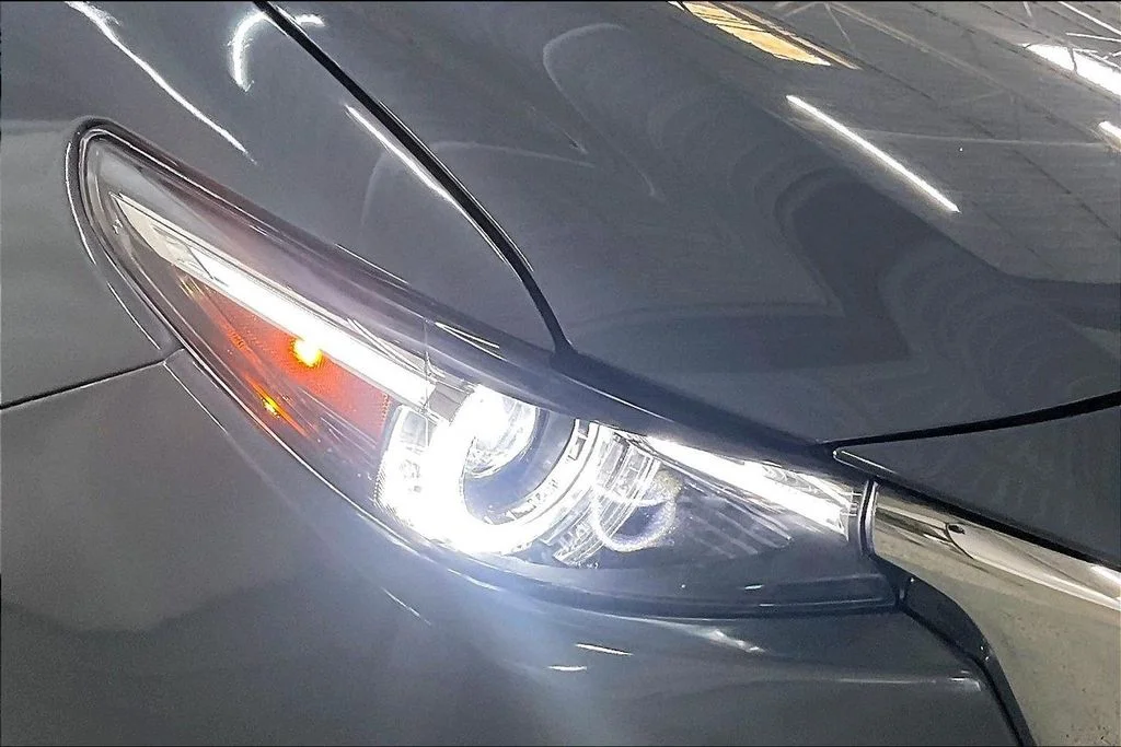 Used 2023 Gray Mazda Carbon Edition image 30