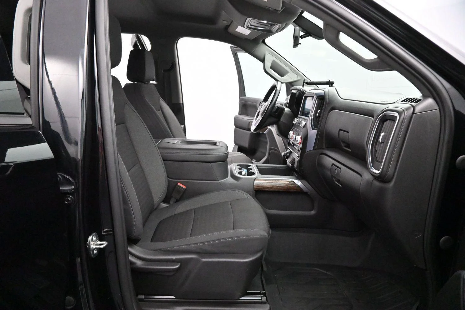 Used 2020 Onyx Black GMC Elevation image 29