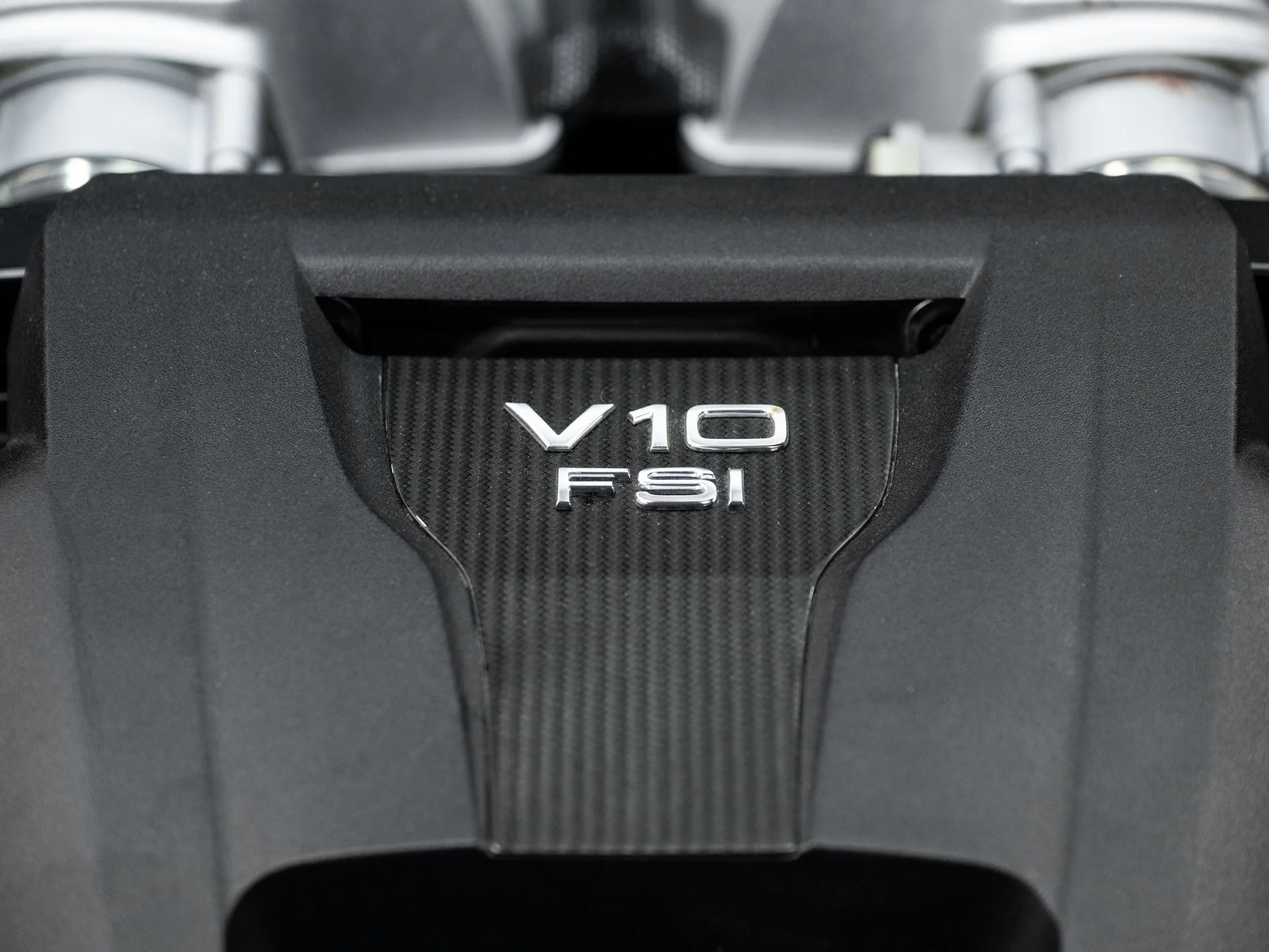 Used 2023 Suzuka Gray Metallic Audi V10 performance image 59