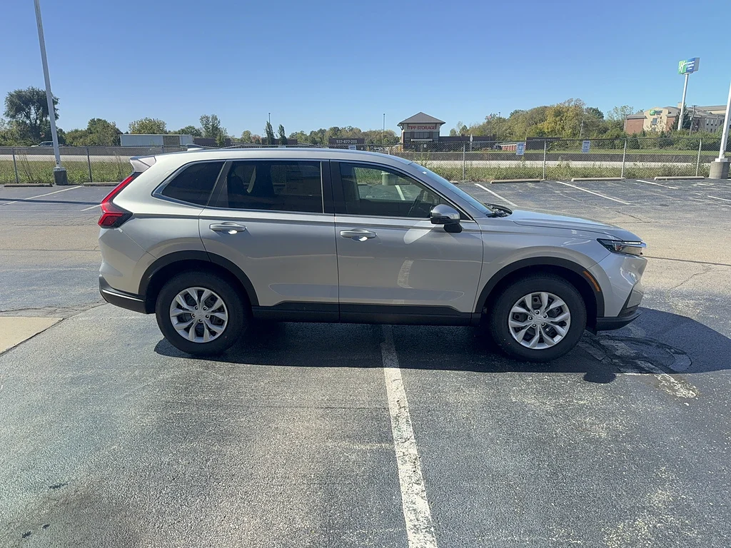 2027 Honda CR-V LX, photo 3 of 12