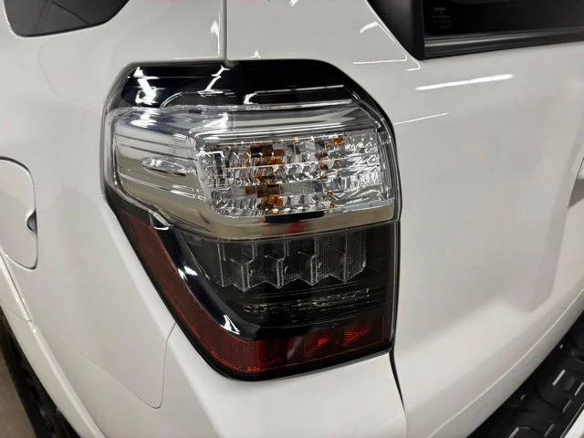 2022 Toyota 4Runner SR5 Premium - Photo 7