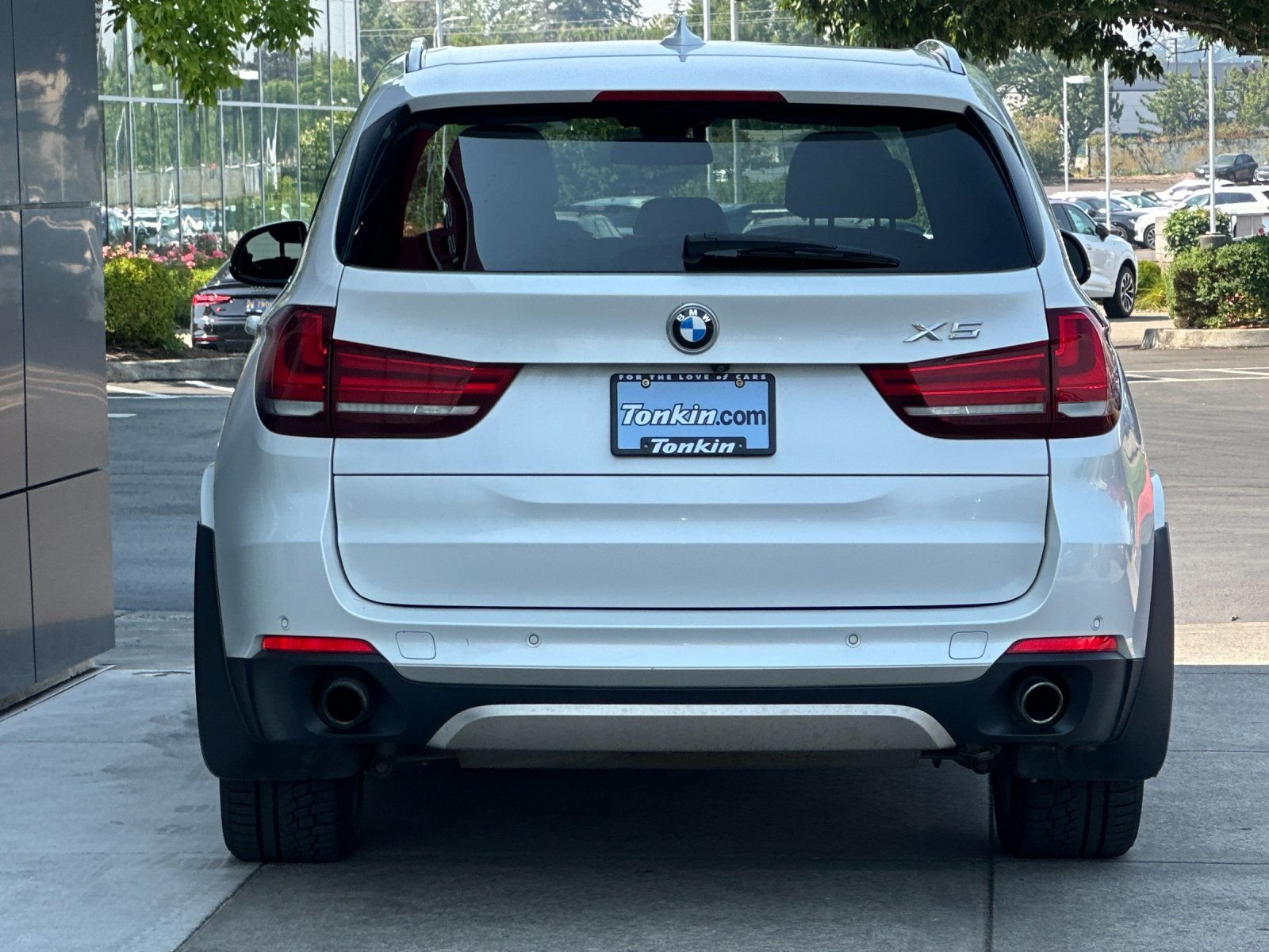 Used 2017 White Metallic BMW xDrive35i image 4