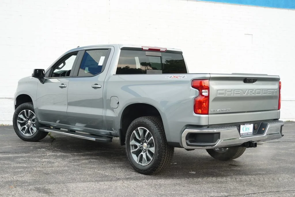 New 2026 Sterling Gray Metallic Chevrolet LT image 9