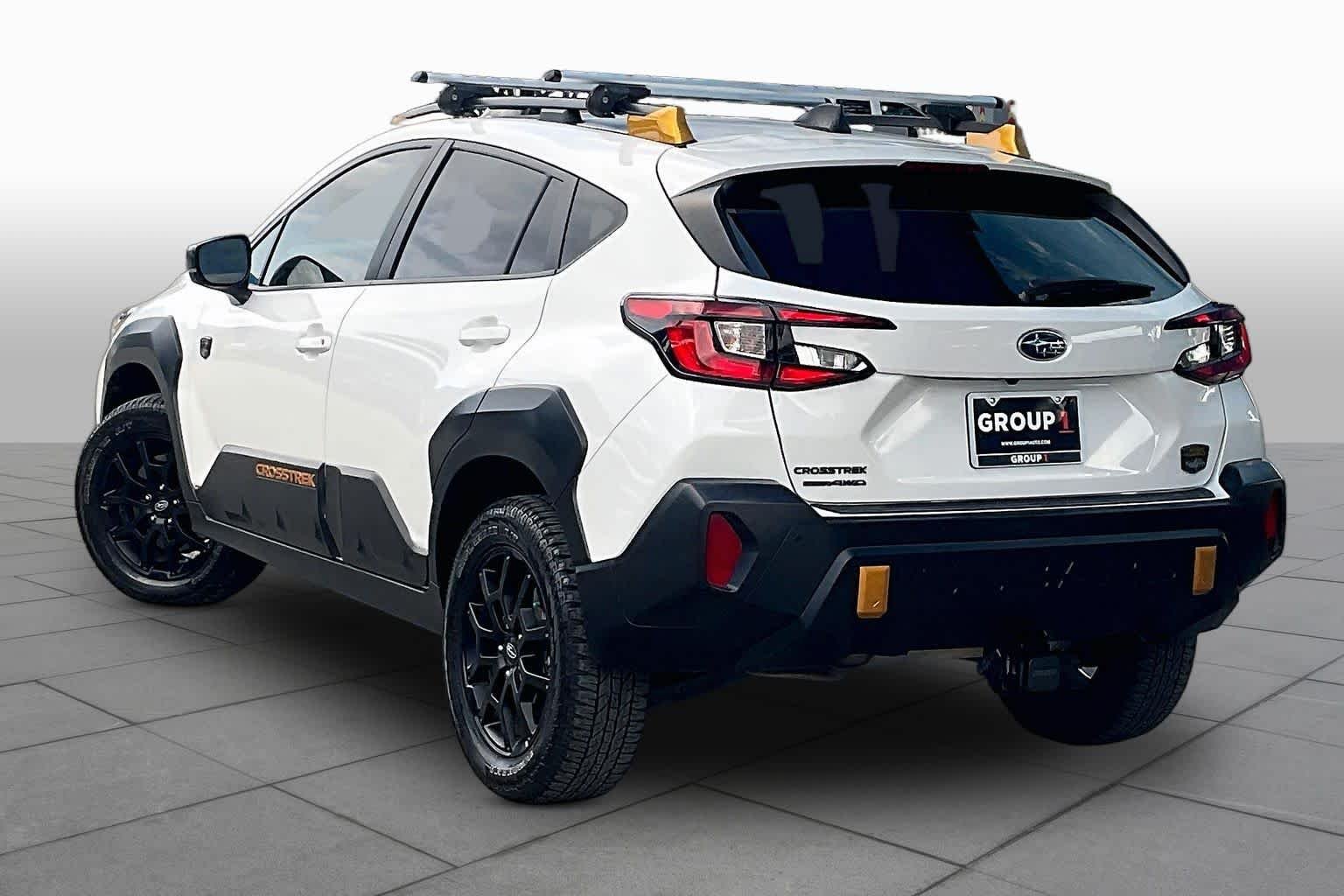 Used 2024 Crystal White Pearl Subaru Wilderness image 12