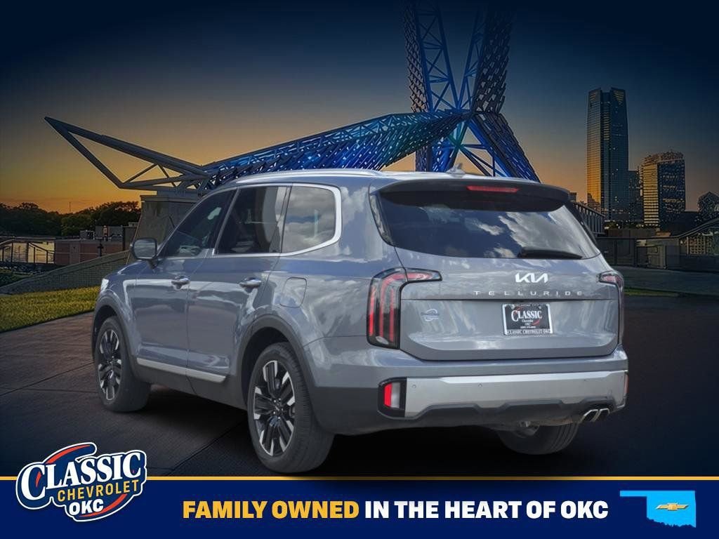 Used 2024 Silver Kia SX image 5