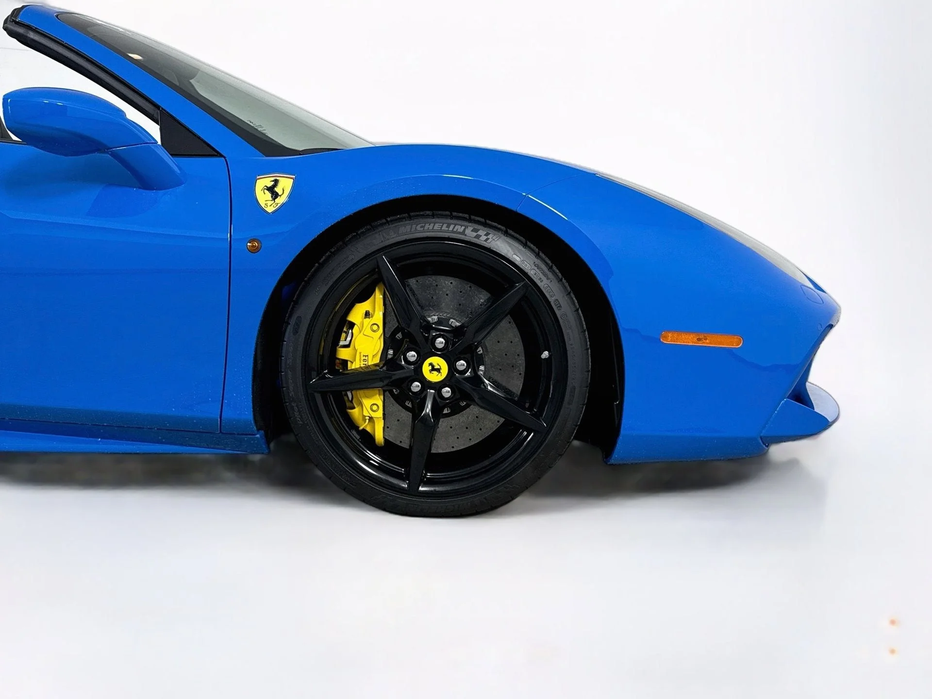 Certified Used 2017 Extra Sample Ferrari Base image 26