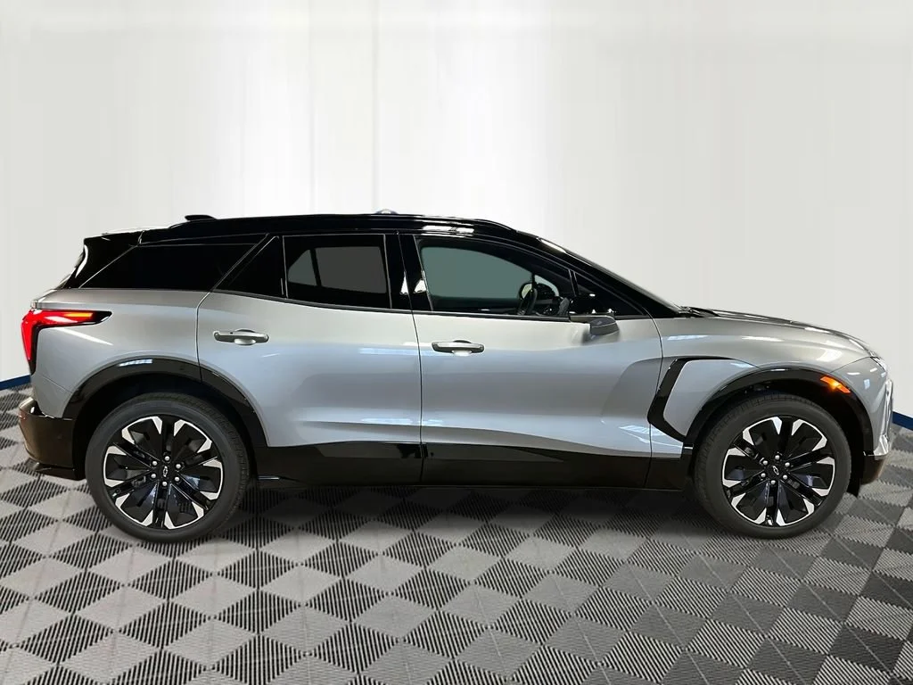 2026 Chevrolet Blazer EV RS - Photo 6