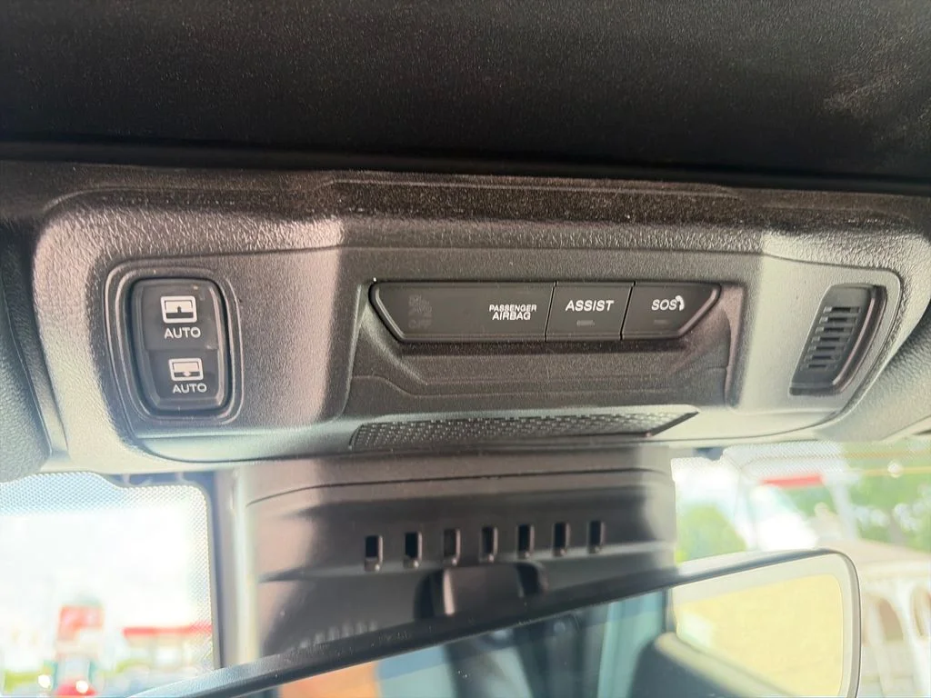 Used 2024 Gray Jeep Sahara image 41