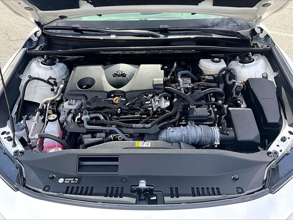 Used 2025 White Toyota LE image 30
