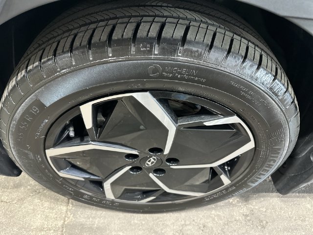 Certified Used 2023 Teal Hyundai SE image 23