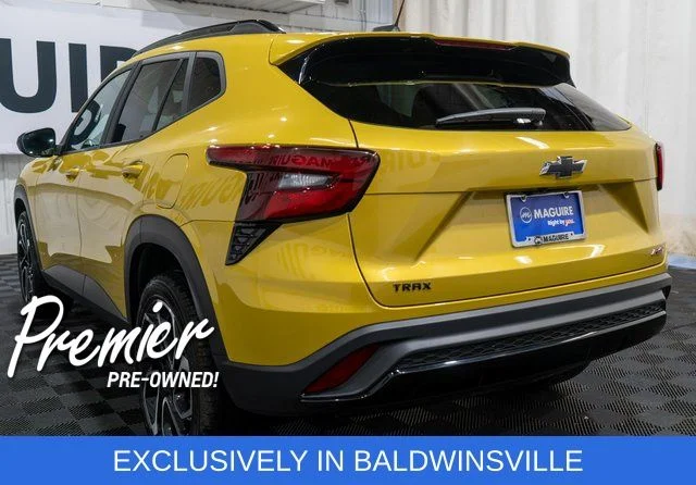 Used 2024 Yellow Chevrolet 2RS image 7