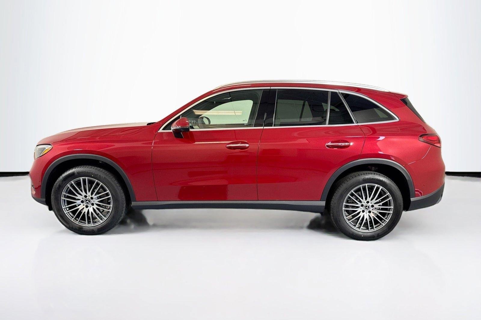 New 2026 Manufaktur Patagonia Red Metallic Mercedes-Benz GLC 300 image 8