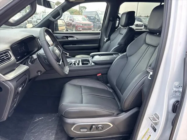 New 2026 Bright White Clearcoat Jeep Grand Wagoneer image 9