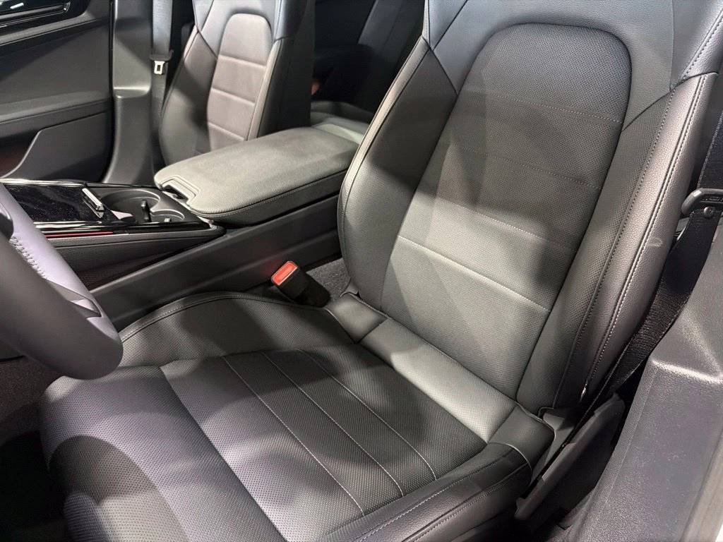 2026 Porsche Panamera Base - Photo 36