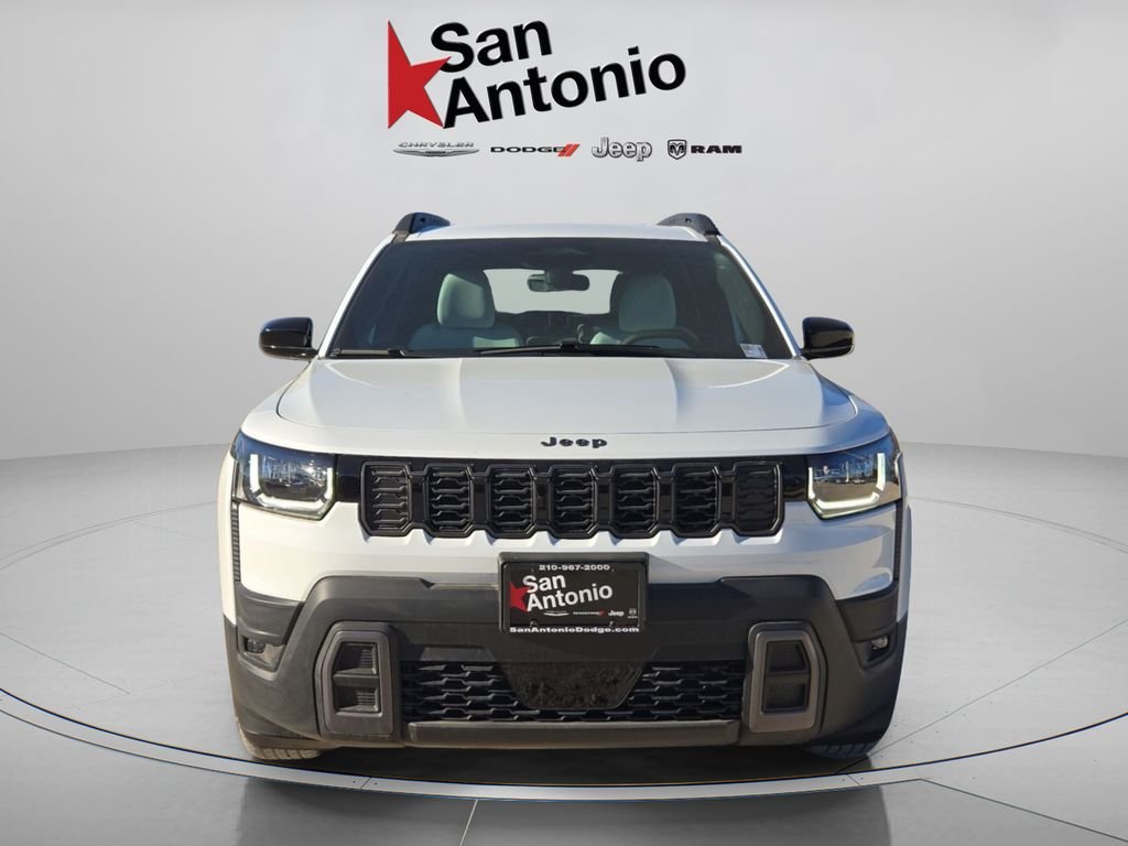 New 2026 Bright White Clear-Coat Exterior Paint Jeep Laredo image 4