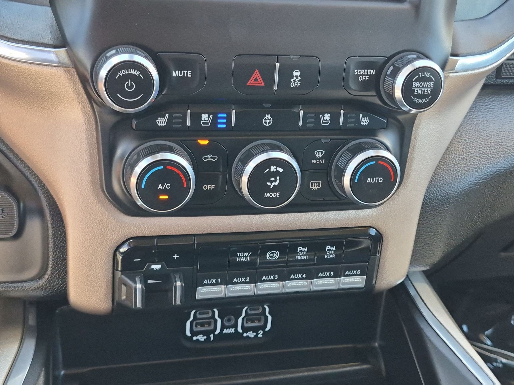Used 2021 Diamond Black Crystal Pearlcoat Ram Laramie image 20