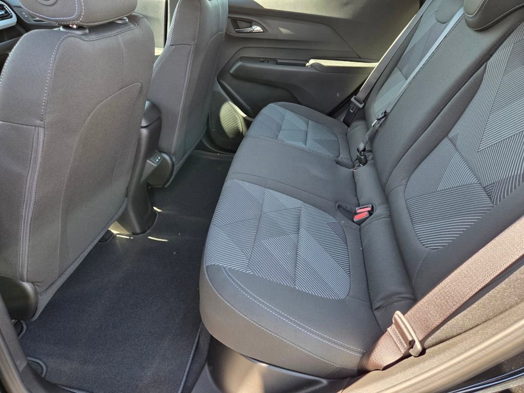 2027 Chevrolet Bolt LT - Photo 7