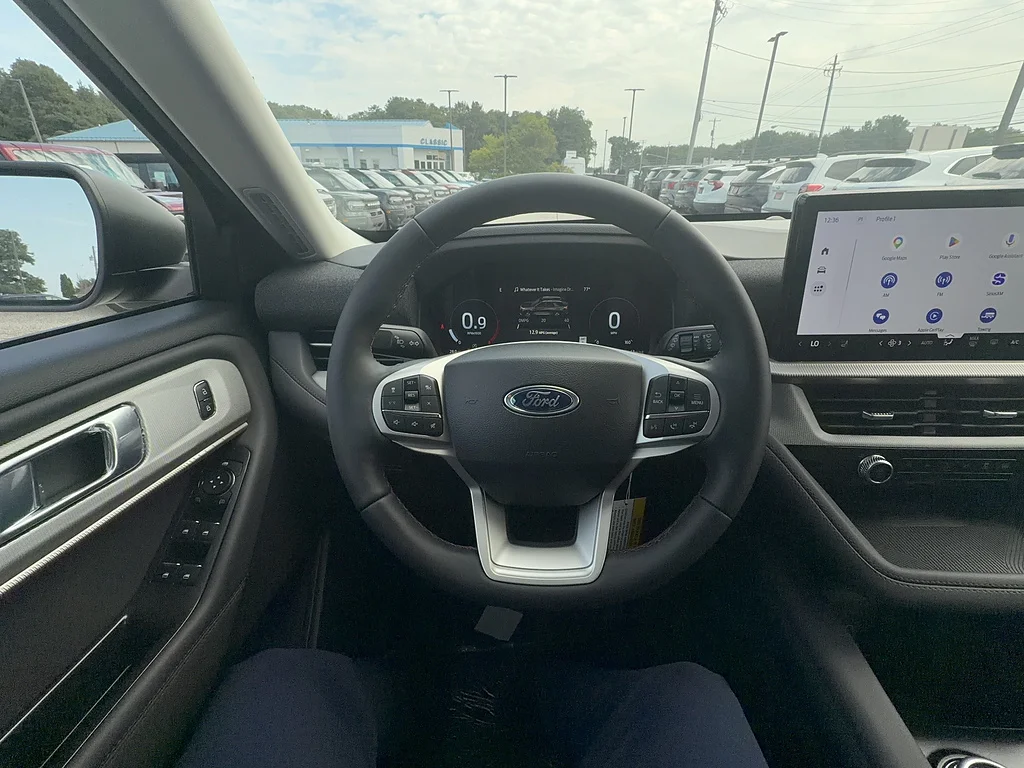 New 2026 Carbonized Gray Metallic Ford Active image 15