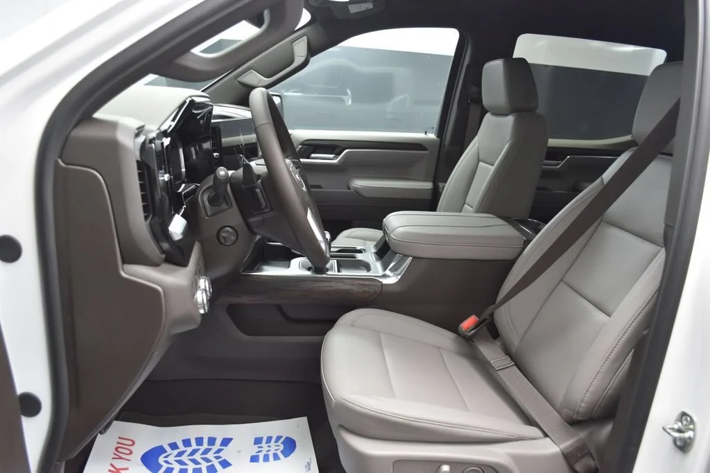 2026 GMC Sierra 1500 SLT - Photo 18