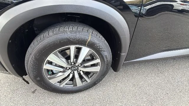 2026 Nissan Pathfinder SL - Photo 9