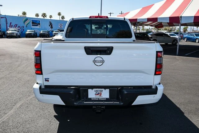 New 2026 Glacier White Nissan SV image 7