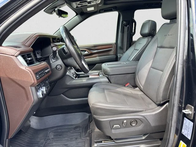 Used 2022 Black GMC Denali image 10